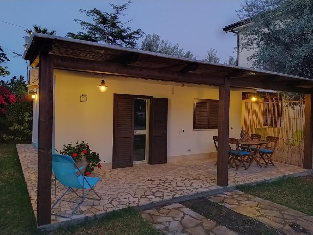 아볼라 Casotto Il Carrubo, A 100 Mt Dal Mare! 빌라 외부 사진
